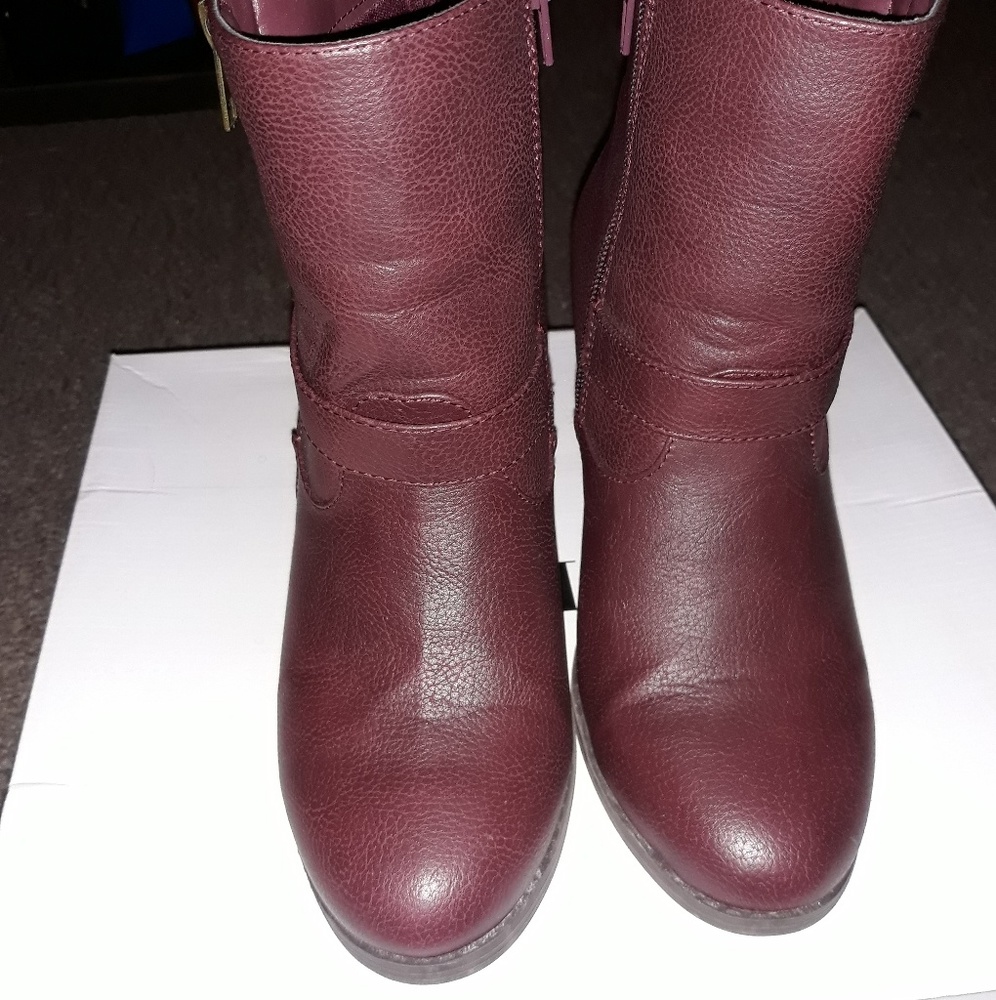 Booties - Picture 4 of 6